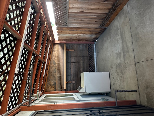 310 West Lupton Street