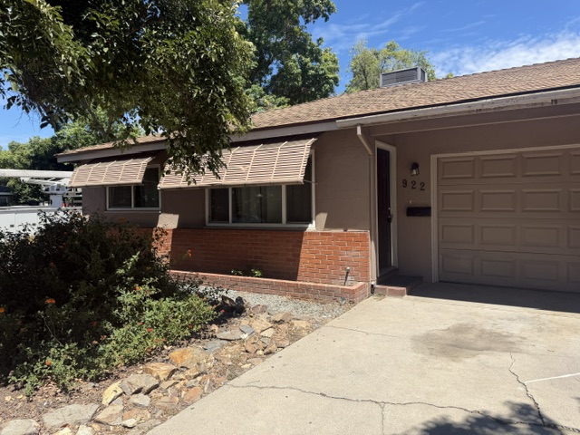 922 Tully Road