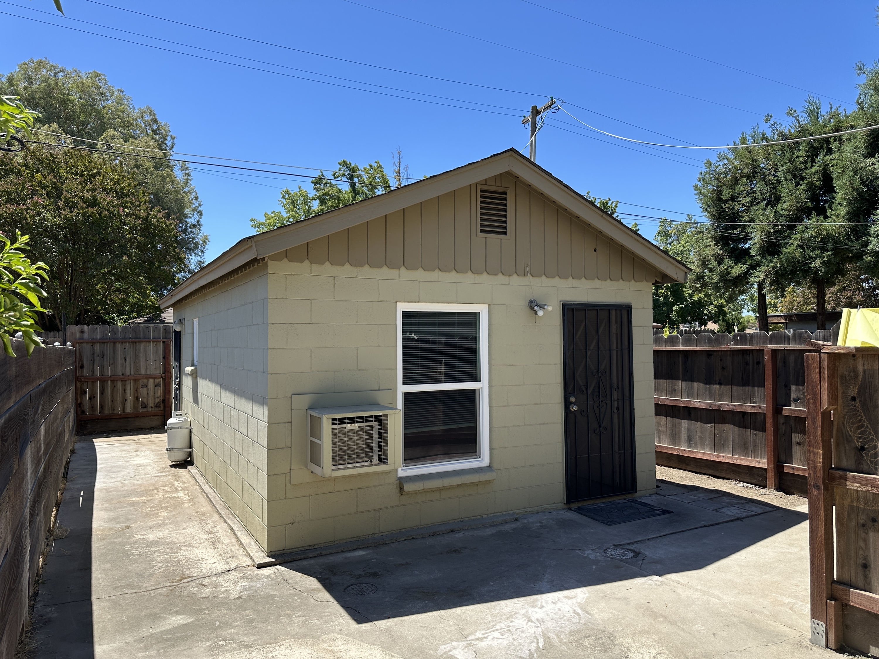 1324 Del Rey Avenue