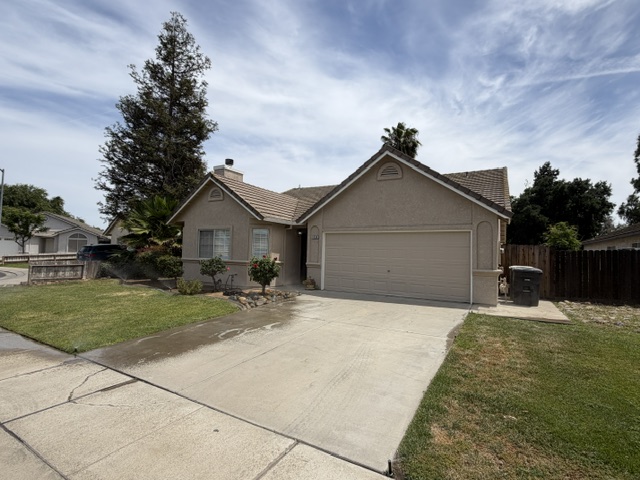 1930 Everett Court