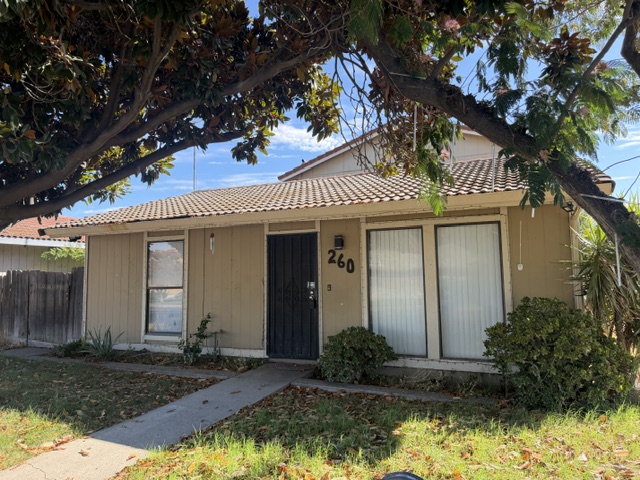 260 Northwoods Ave