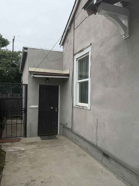 909 4th Street