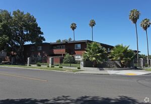 126 E Jamestown Street, Unit 24