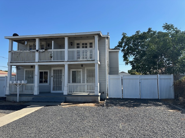 423 Spruce Street